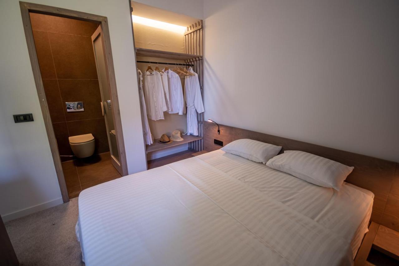 Bloom Suites Pristina Exterior photo