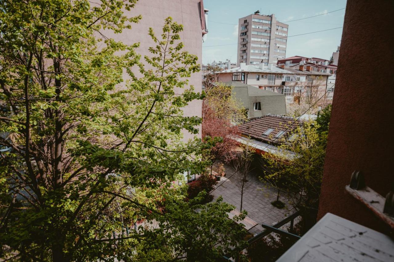 Bloom Suites Pristina Exterior photo